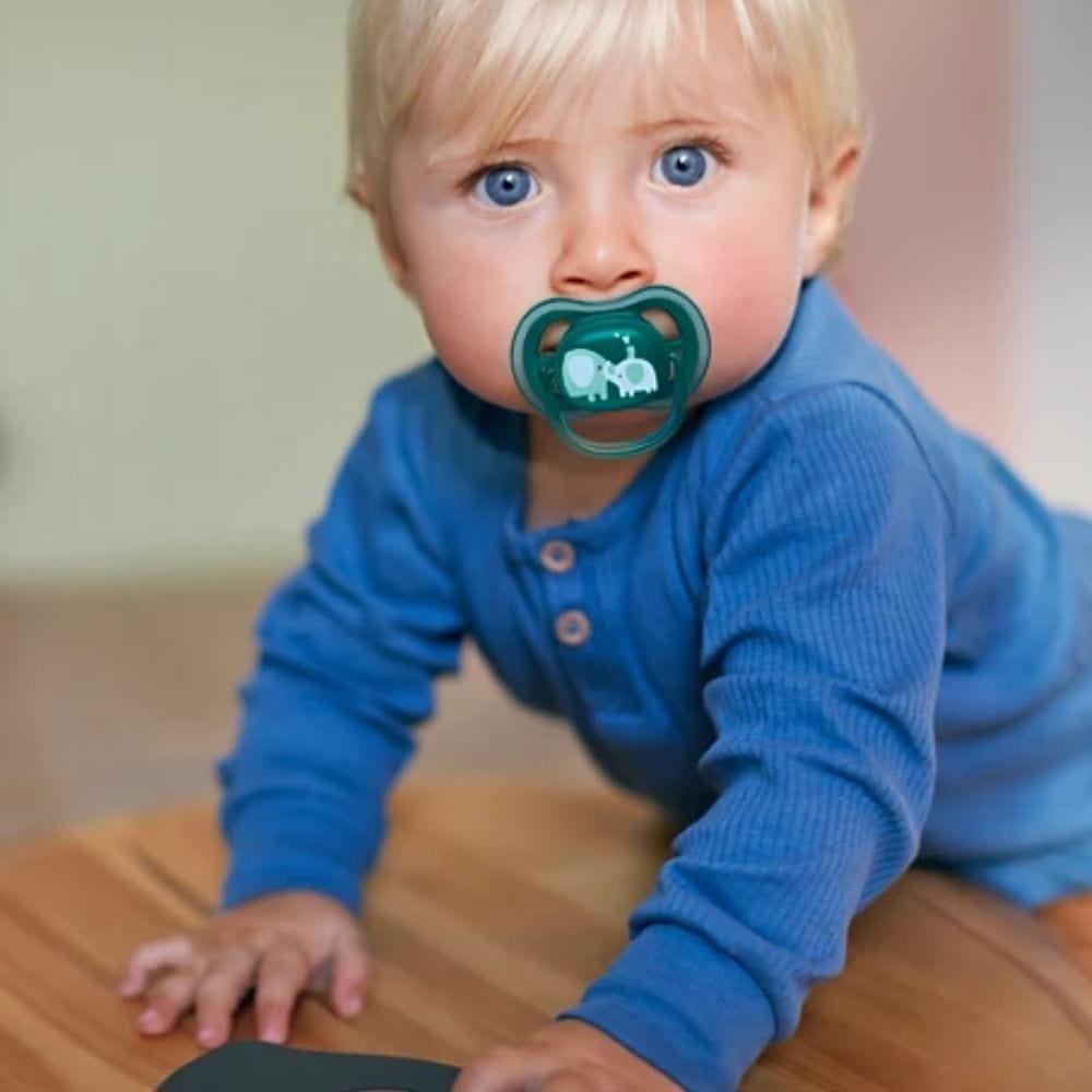 Philips Avent Ultra Air Hard Pacifier, 18+ Months, Boy - 2 Pieces